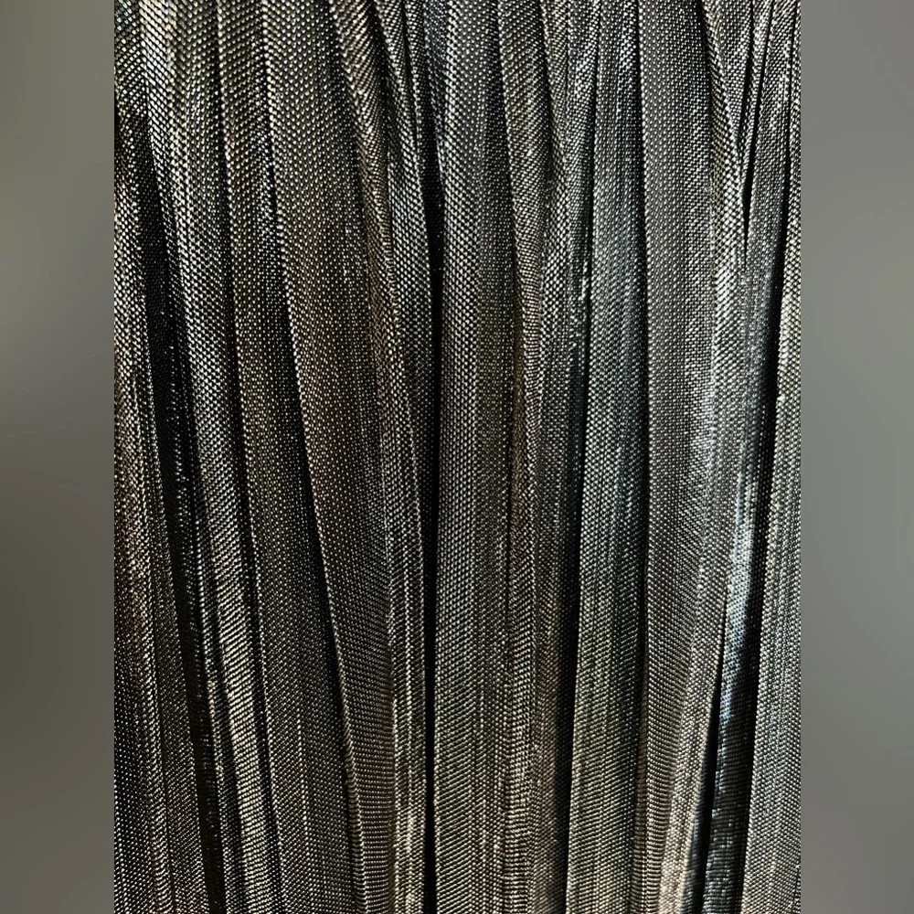 A Beautiful Soul Shawna Skirt - Gunmetal - Picture 3 of 8